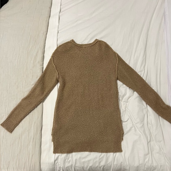 Kollar Clothing Sweater - Picture 5 of 8